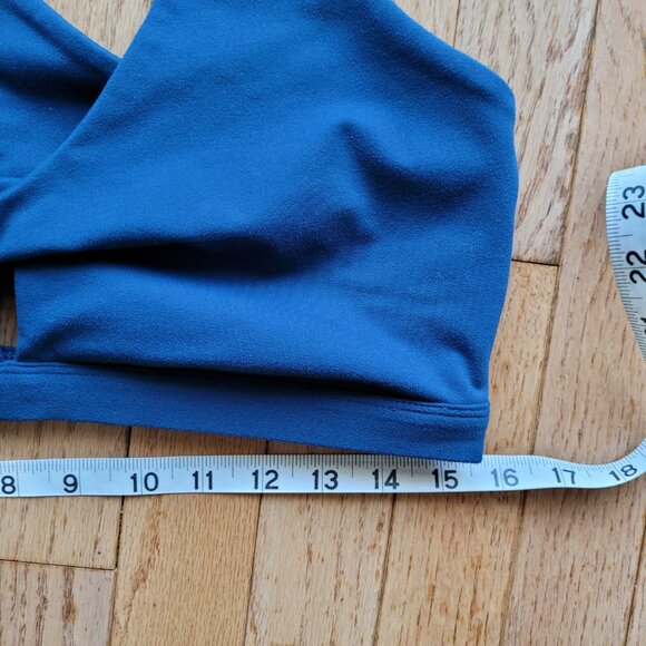 Fabletics Caribbean Blue Oasis Twist-Front Sports Bra XL - Picture 8 of 9